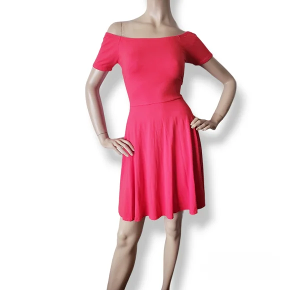 Heart & Hips Dresses | Heart & Hips Red Off Shoulder Open-Slit Back Fit & Flare Dress | Color: Red | Size: M | Itslitz's Closet